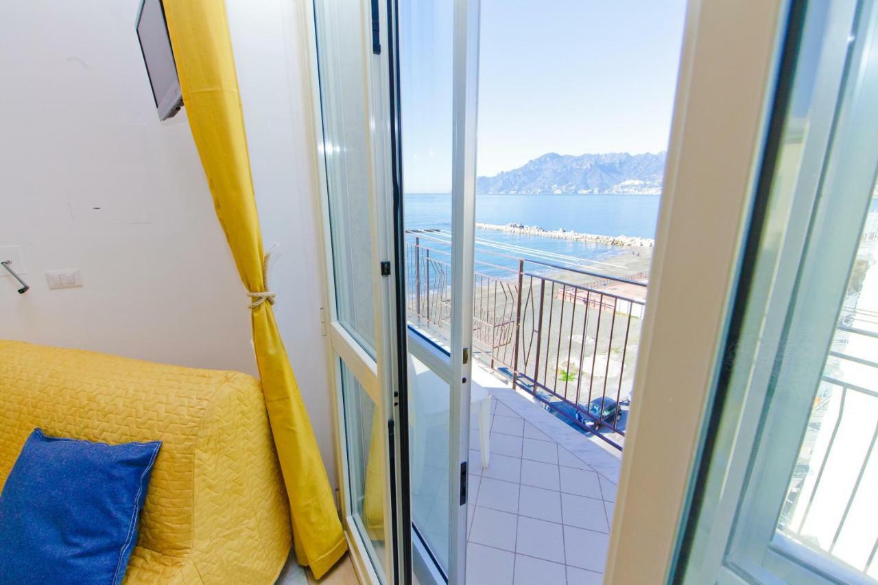 On The Beach Sea-View&Kitchen In Room Salerno Kültér fotó